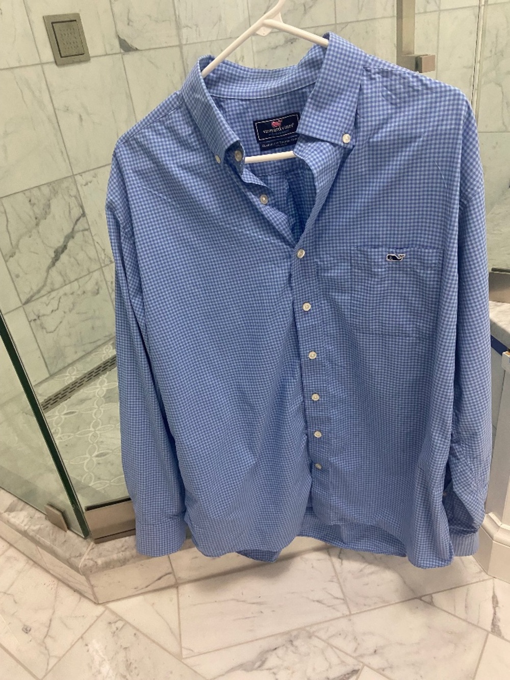 BRAND NEW without tags Men’s Blue Vineyard Vines Button Down Shirt XL